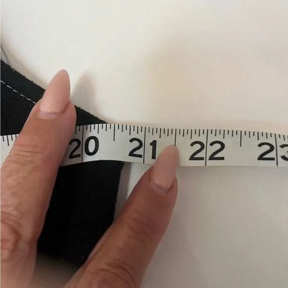 #279 Exertek Quilted Vest in White with Black stretch material on sides. - Picture 6 of 8